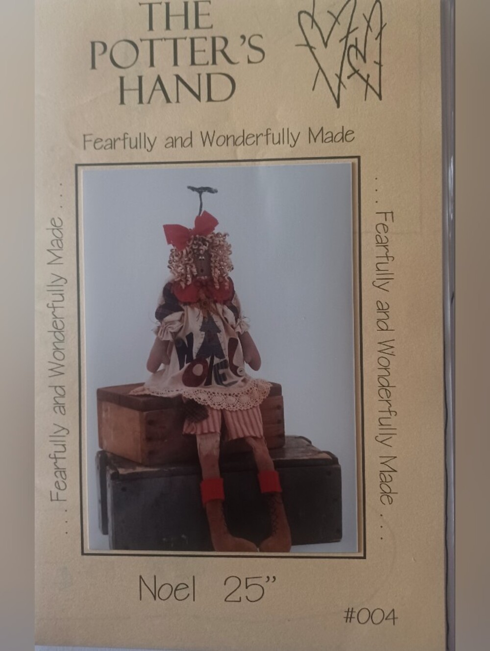 Vintage (95), Noel 25" Cloth Doll Pattern —